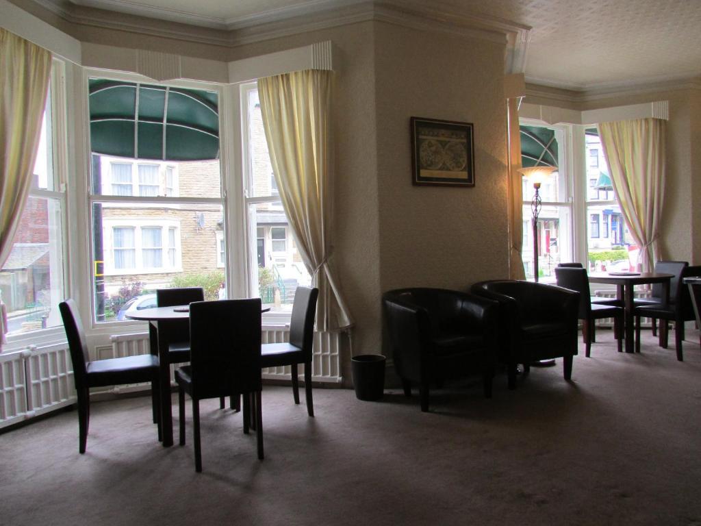 The Sea Crest Hotel Morecambe Bagian luar foto